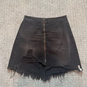 Oneteaspoon Vixen Black Distressed Denim Skirt size 25